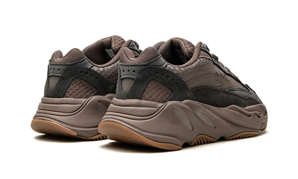Yeezy 700 V2 Mauve - MNR Sneakers