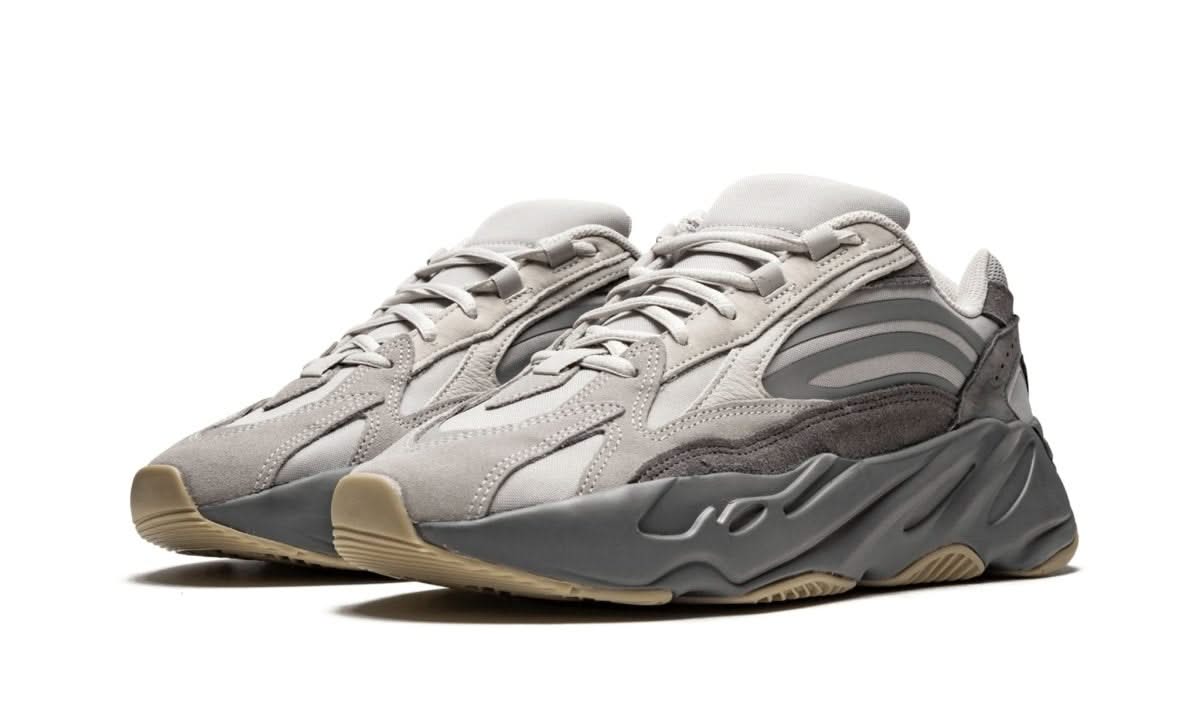 Yeezy 700 V2 Tephra - MNR Sneakers