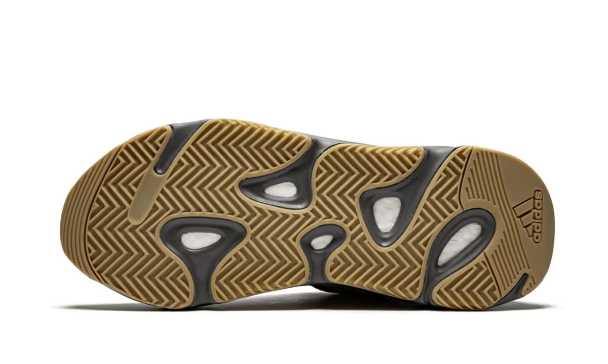 Yeezy 700 V2 Tephra - MNR Sneakers