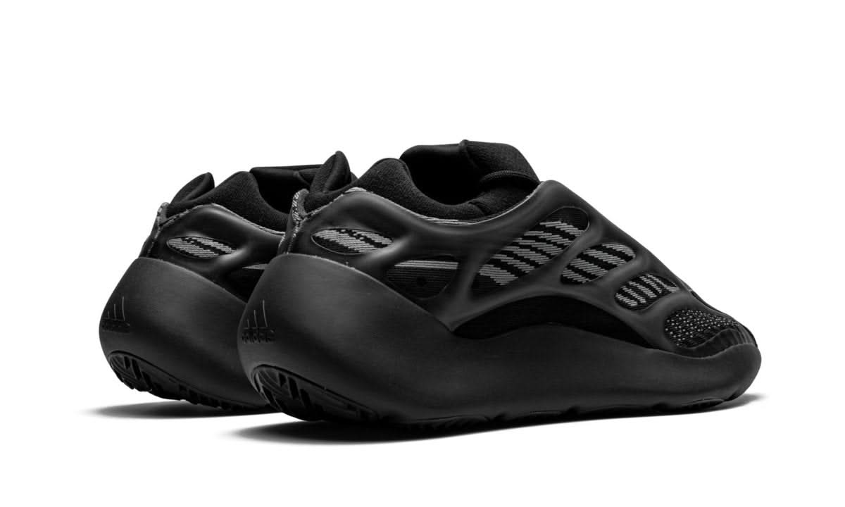 Yeezy 700 V3 Alvah - MNR Sneakers