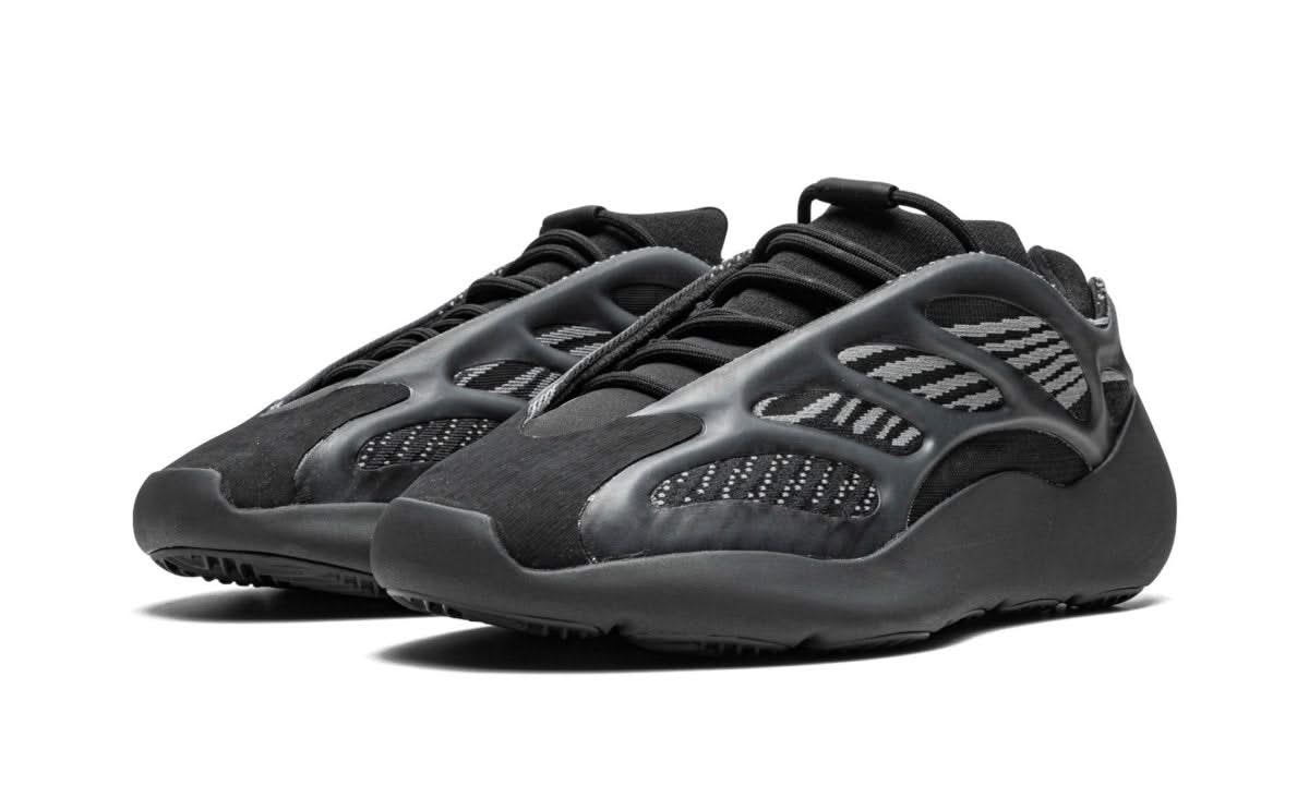 Yeezy 700 V3 Dark Glow - MNR Sneakers