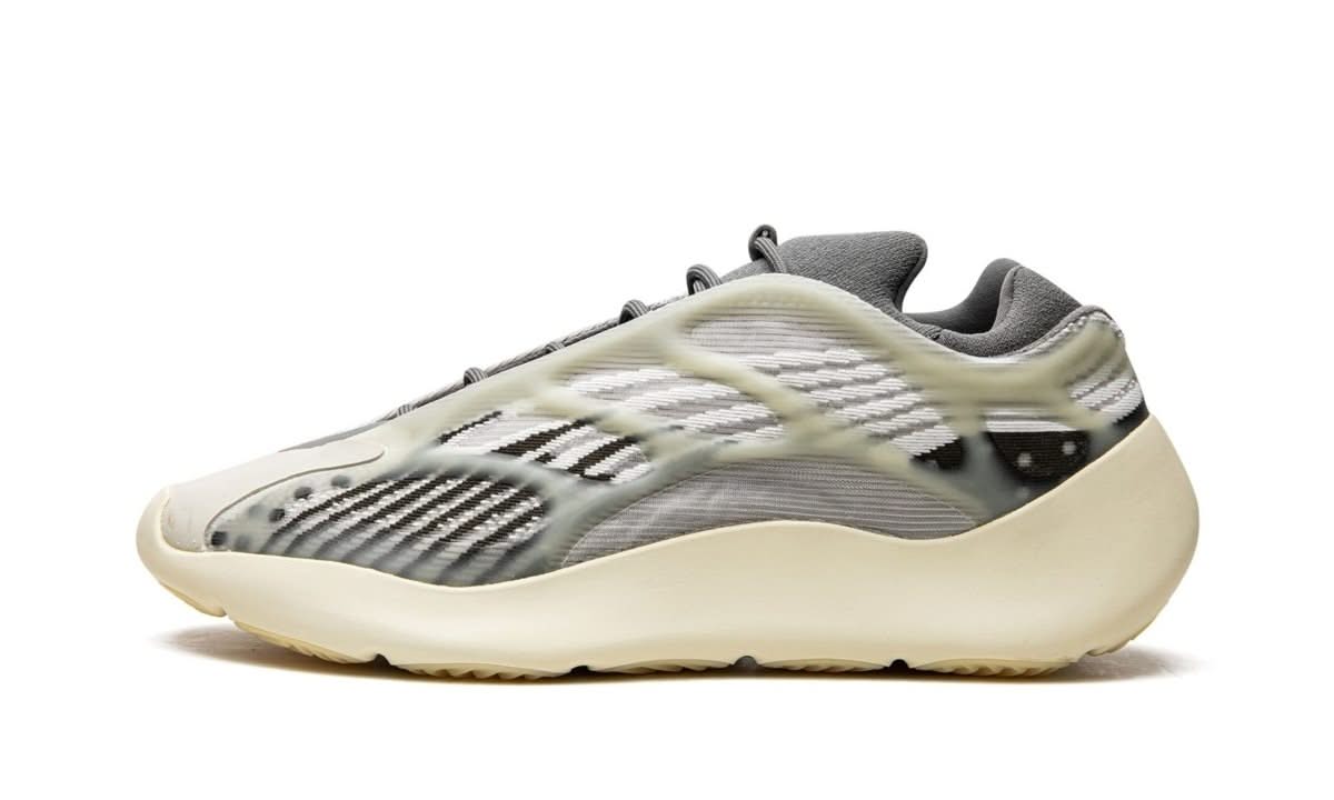Yeezy 700 V3 Fade Salt - MNR Sneakers