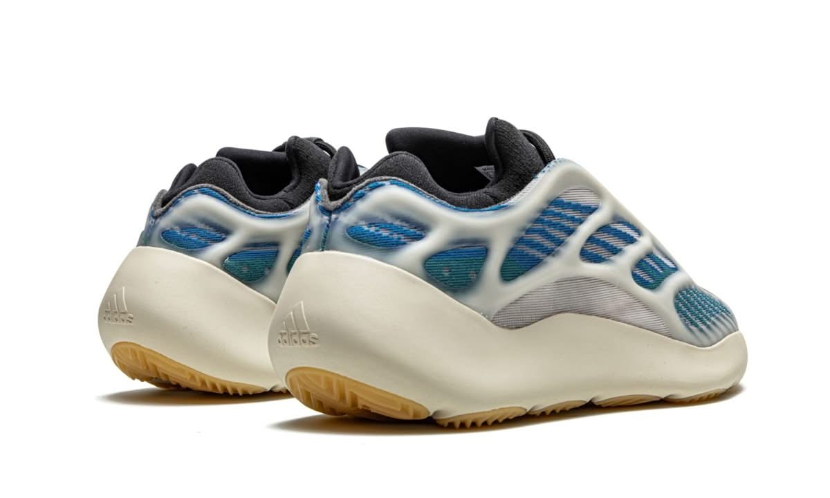 Yeezy 700 V3 Kyanite - MNR Sneakers