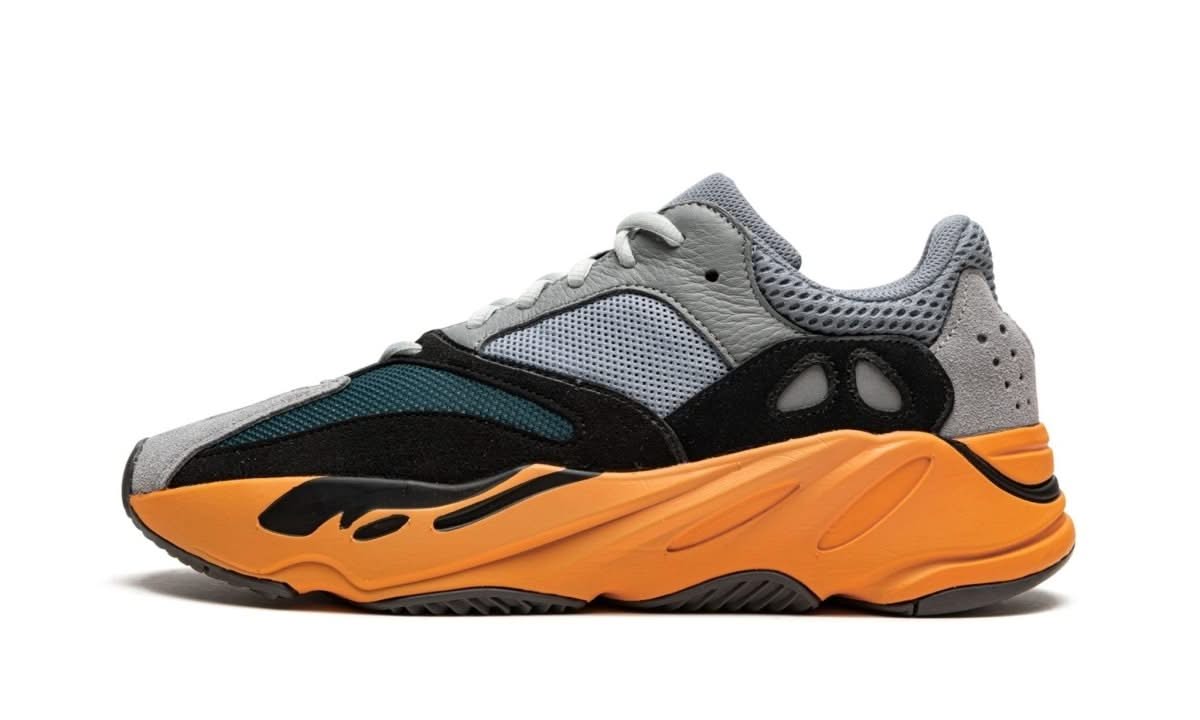 Yeezy 700 Wash Orange - MNR Sneakers