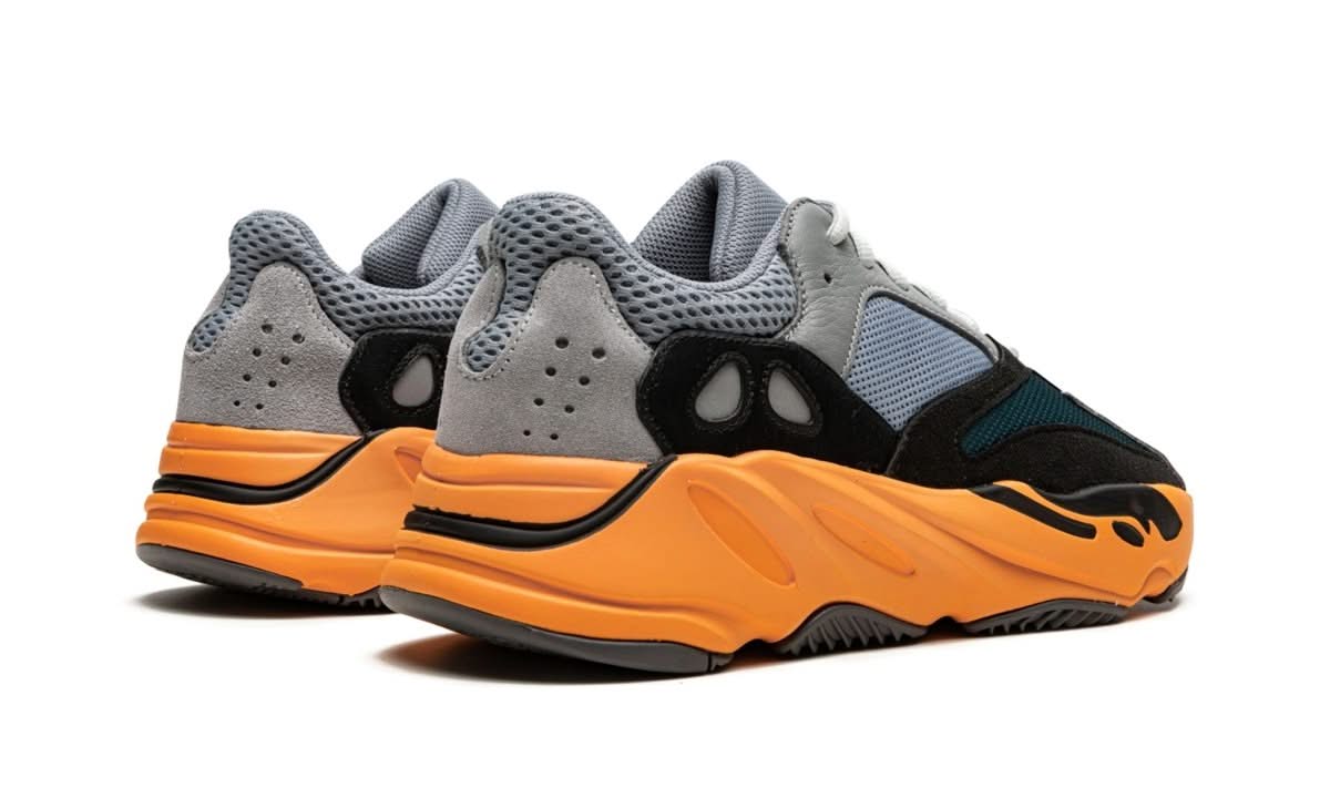 Yeezy 700 Wash Orange - MNR Sneakers
