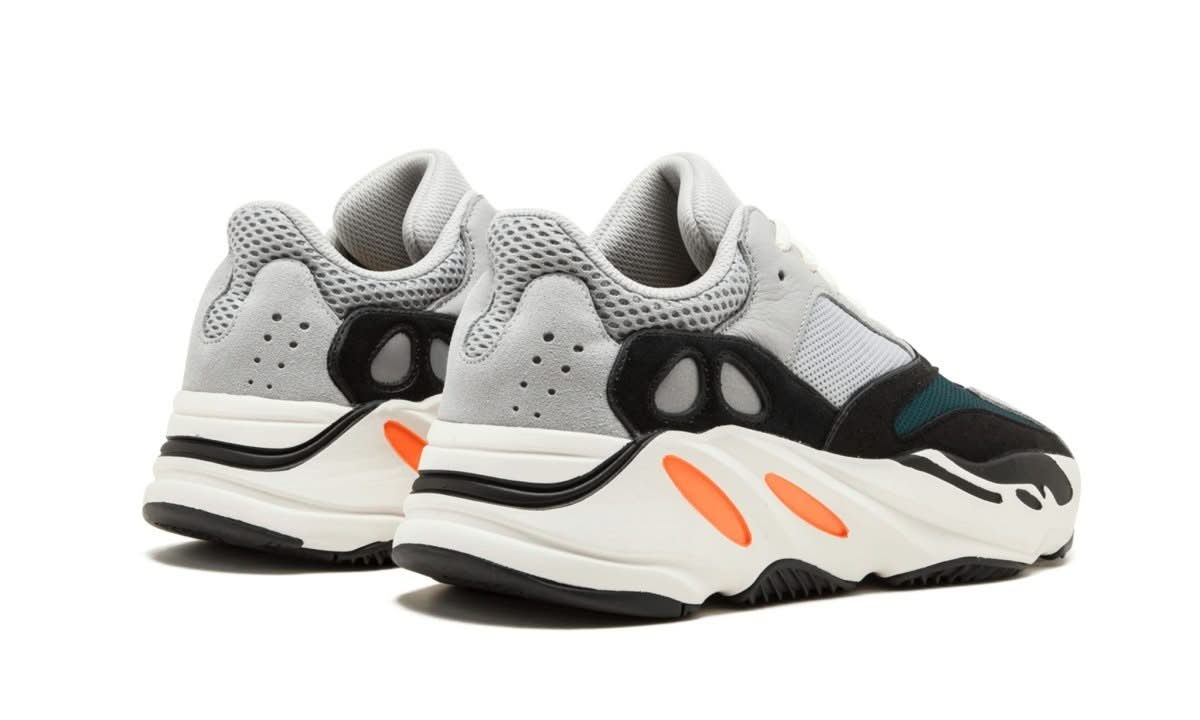 Yeezy 700 Wave Runner Solid Grey - MNR Sneakers