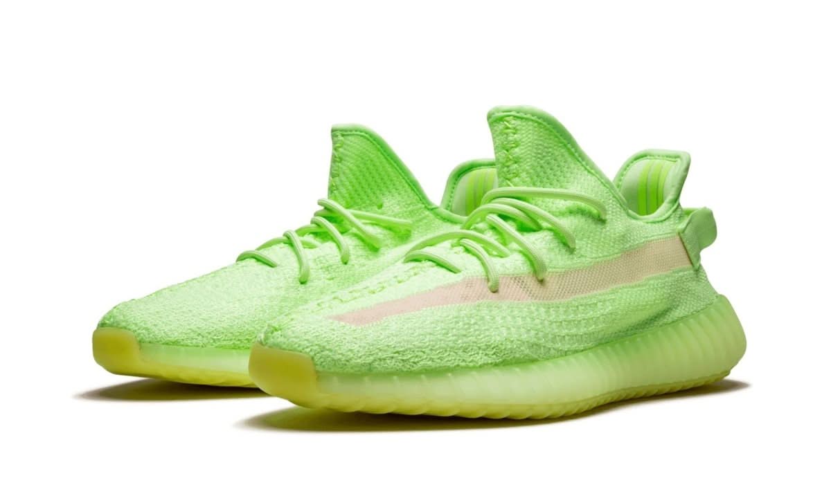 Yeezy Boost 350 V2 Glow in the Dark - MNR Sneakers