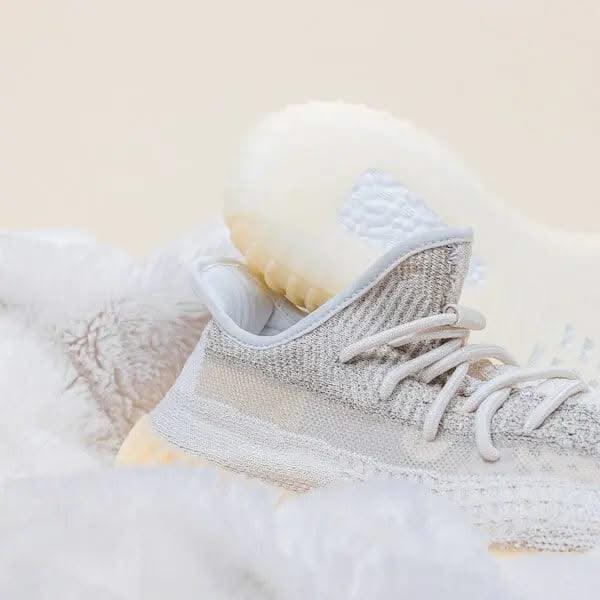 Yeezy Boost 350 V2 Natural - MNR Sneakers