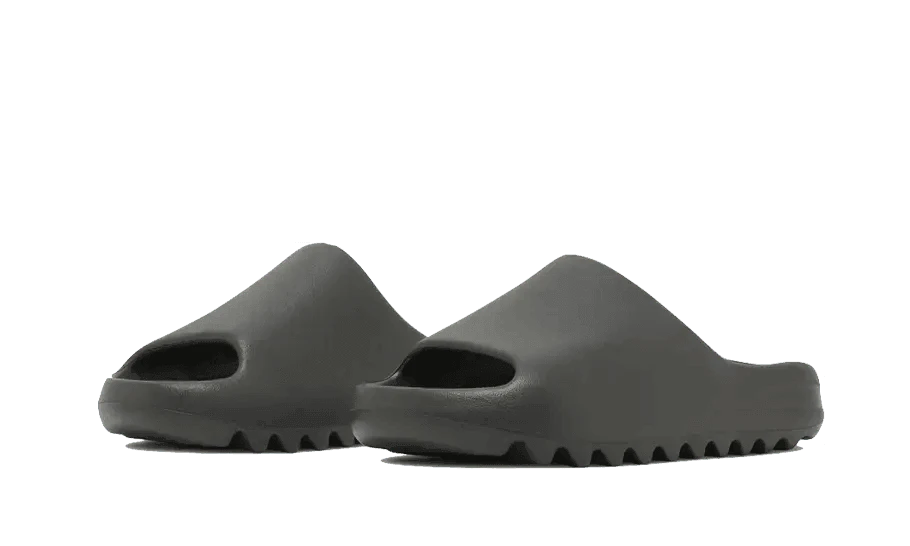 Yeezy Slide Dark Onyx - MNR Sneakers