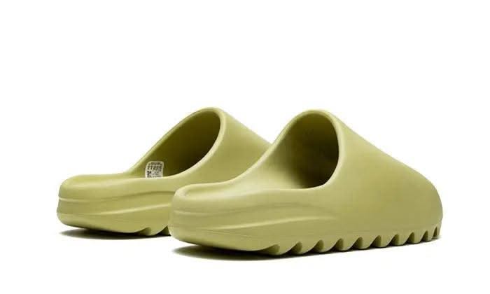 Yeezy Slide Resin (First Release) - MNR Sneakers