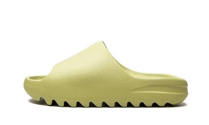 Yeezy Slide Resin (Restock Pair) - MNR Sneakers