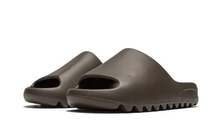 Yeezy Slide Soot - MNR Sneakers