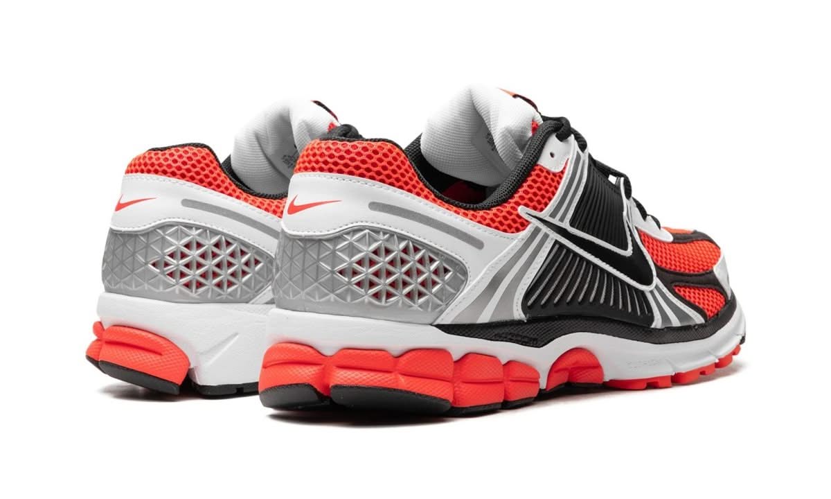 Zoom Vomero 5 Bright Crimson - MNR Sneakers