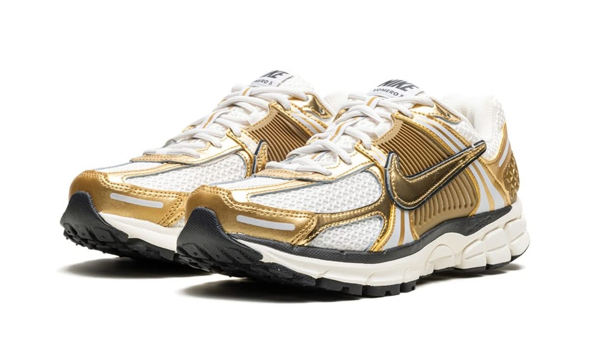 Zoom Vomero 5 Metallic Gold - MNR Sneakers