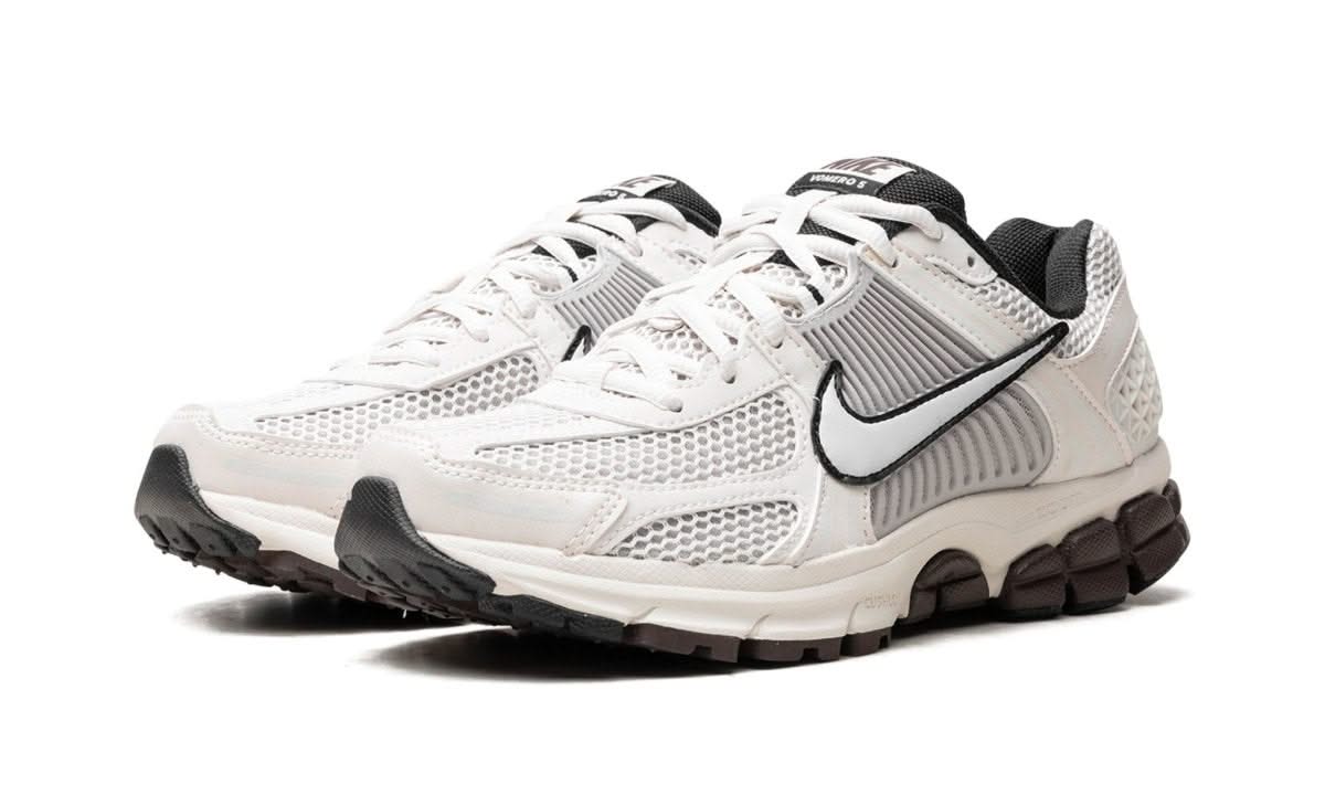 Zoom Vomero 5 Phantom Light Iron Ore - MNR Sneakers