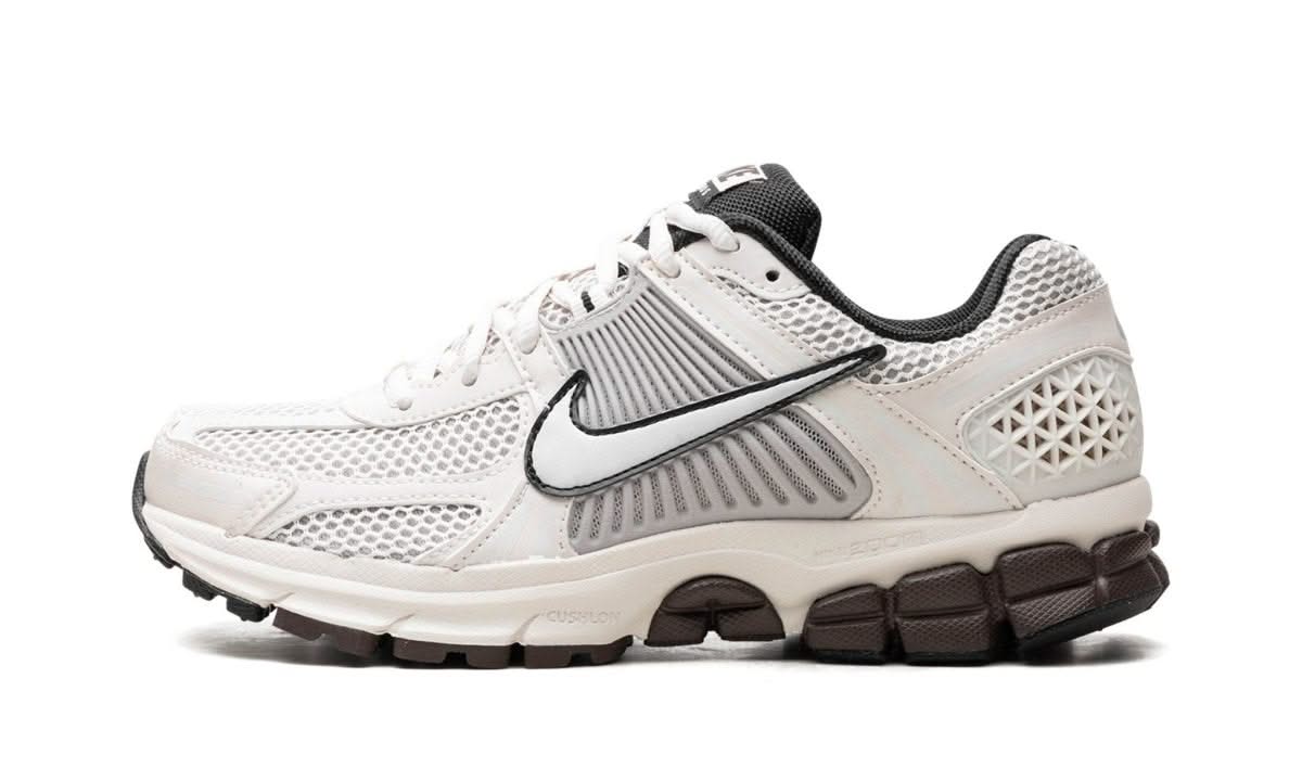 Zoom Vomero 5 Phantom Light Iron Ore - MNR Sneakers