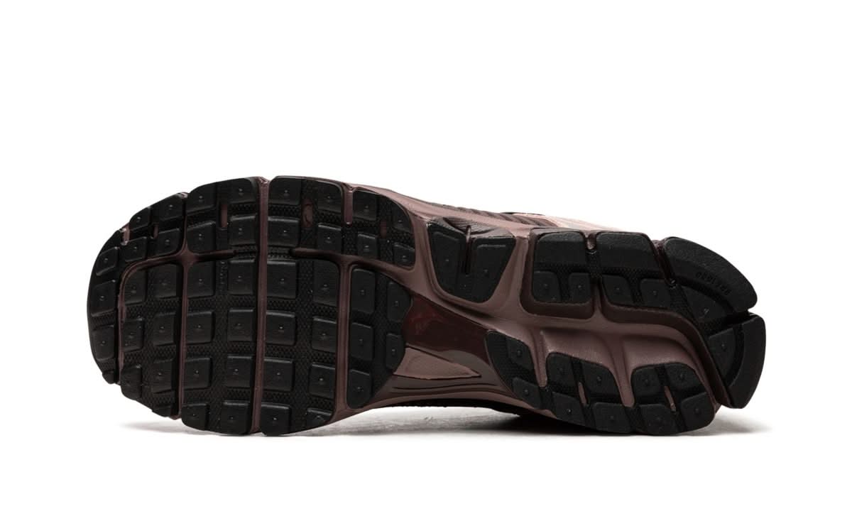 Zoom Vomero 5 Plum Eclipse - MNR Sneakers
