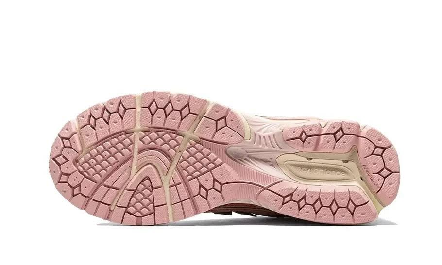 1906U Lunar New Year Pink - MNR Sneakers