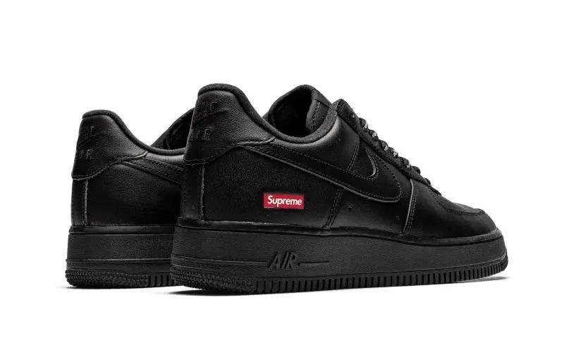 Air Force 1 Low Black Supreme