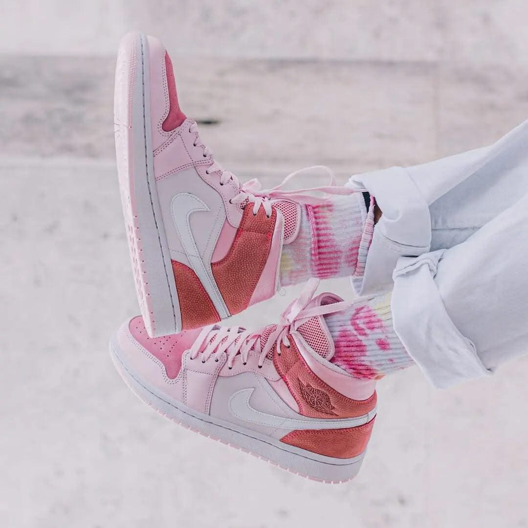 Air Jordan 1 Mid Digital Pink - MNR Sneakers