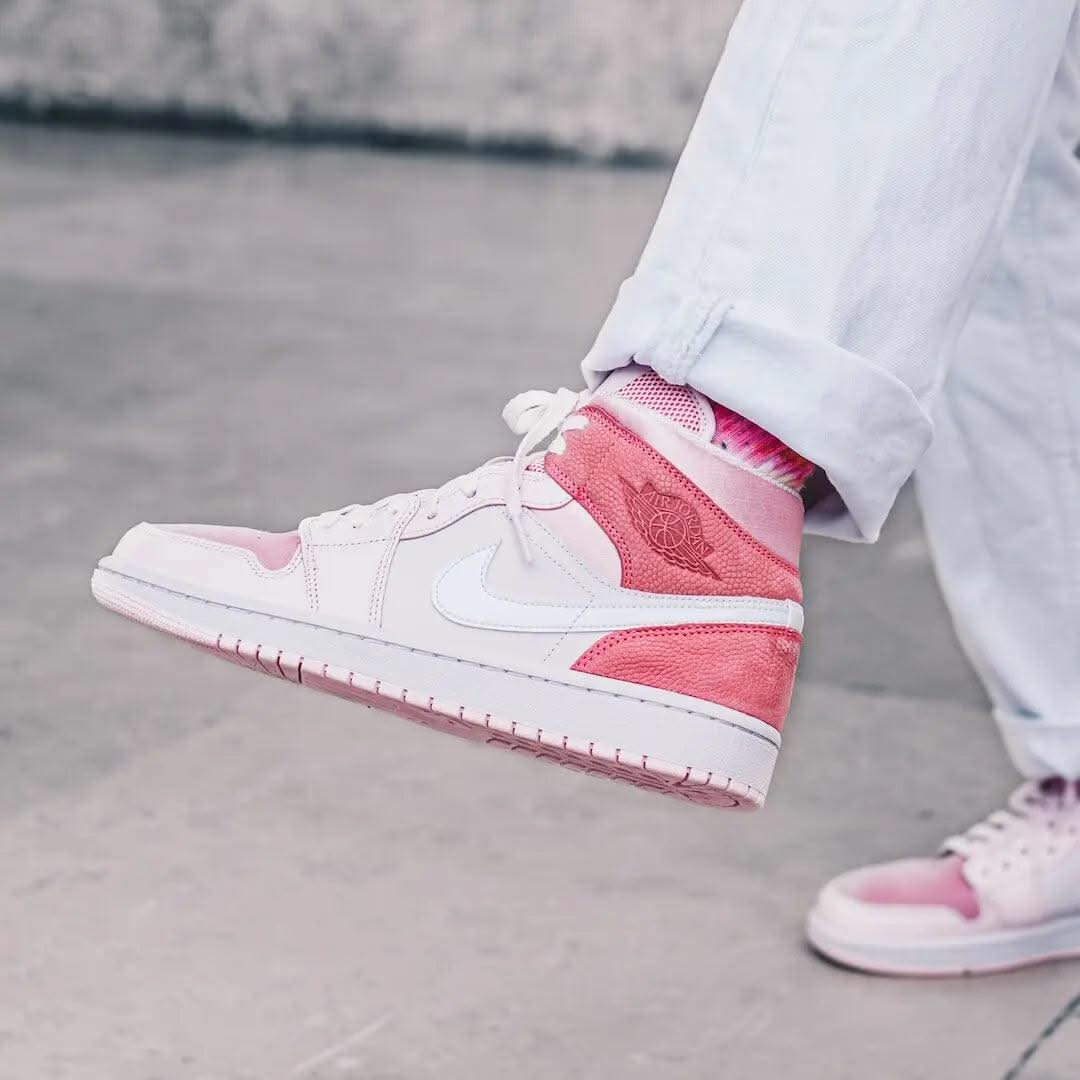 Air Jordan 1 Mid Digital Pink - MNR Sneakers