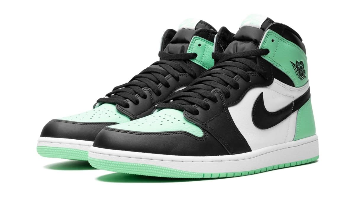 Air Jordan 1 Retro High OG Green Glow - MNR Sneakers