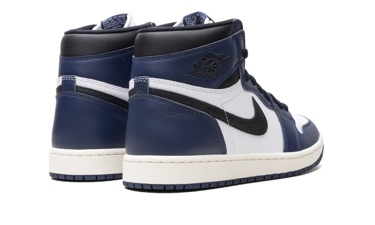 Air Jordan 1 Retro High OG Midnight Navy - MNR Sneakers