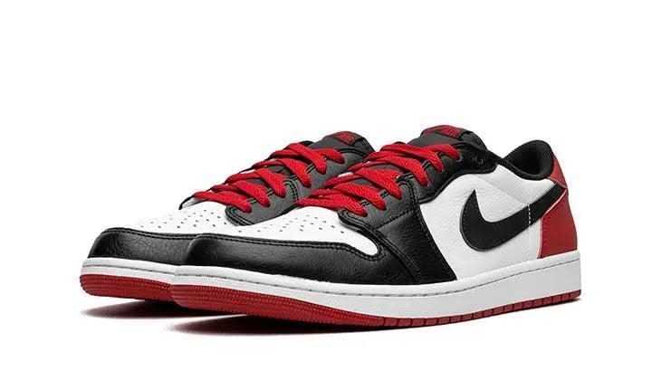 Air Jordan 1 Retro Low OG Black Toe - MNR Sneakers