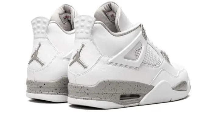 Air Jordan 4 Tech White (White Oreo) - MNR Sneakers