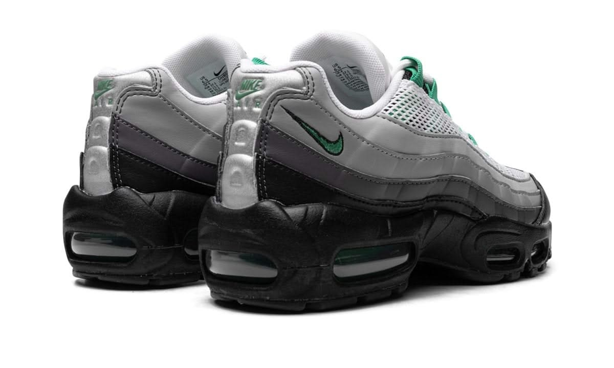 Air Max 95 Black Stadium Green - MNR Sneakers