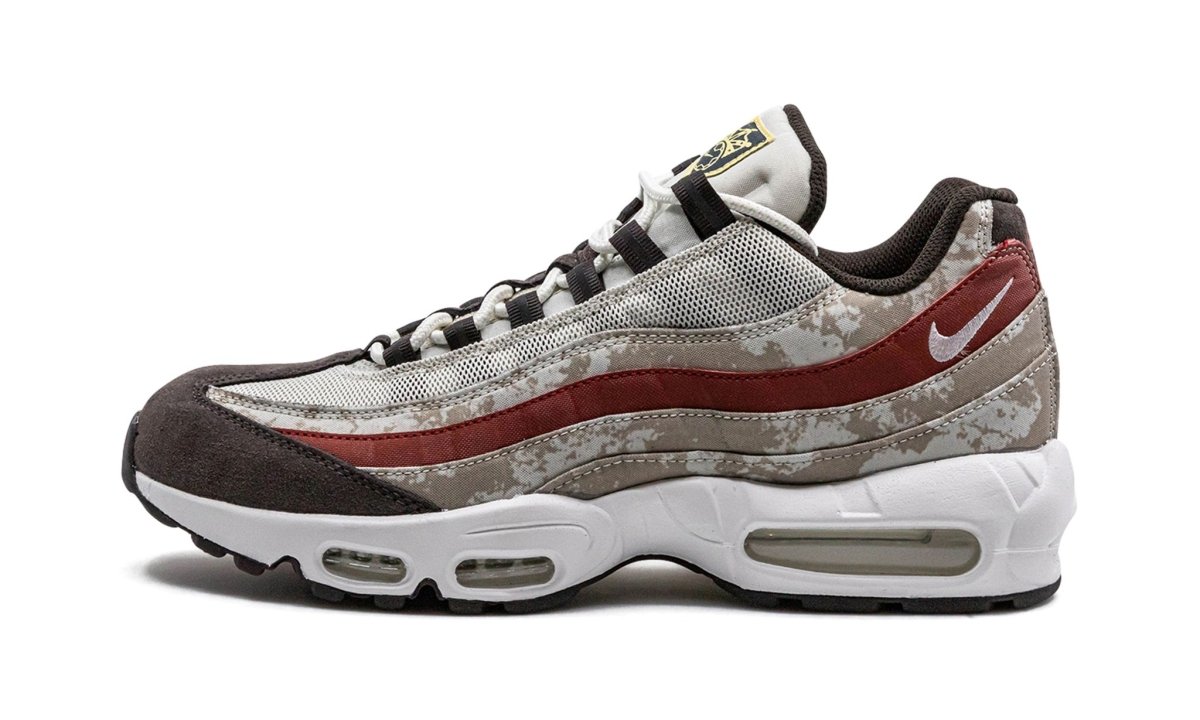 Air Max 95 SE Social FC