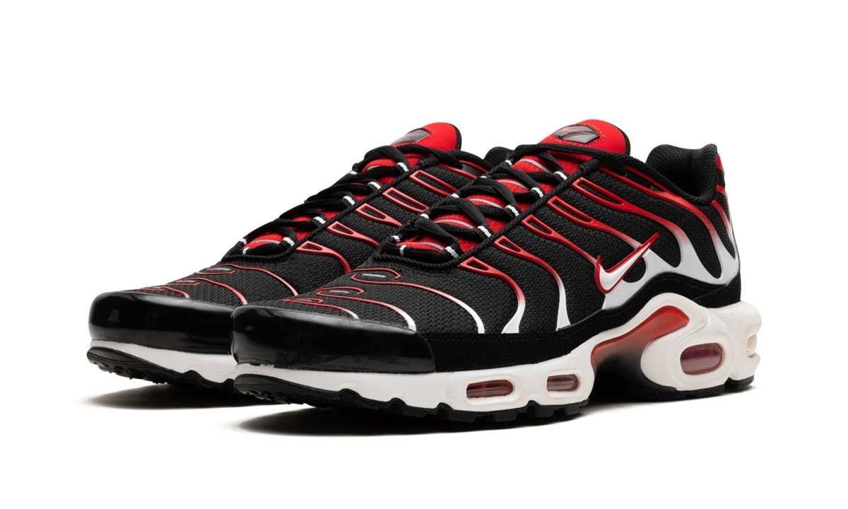 Air Max Plus Black White University Red