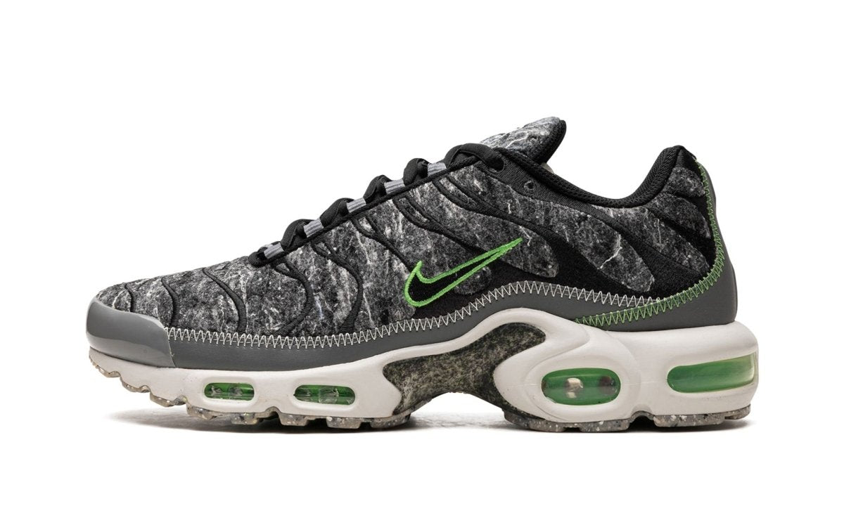 Air Max Plus Essential Crater Green