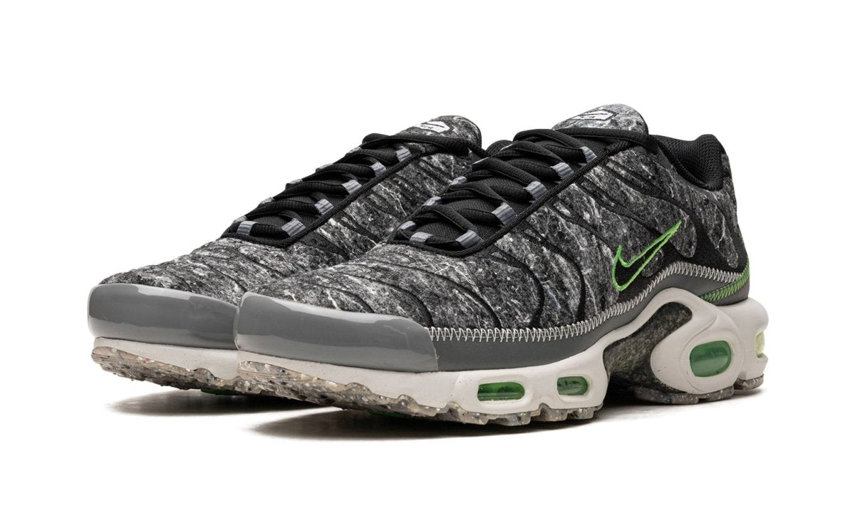 Air Max Plus Essential Crater Green