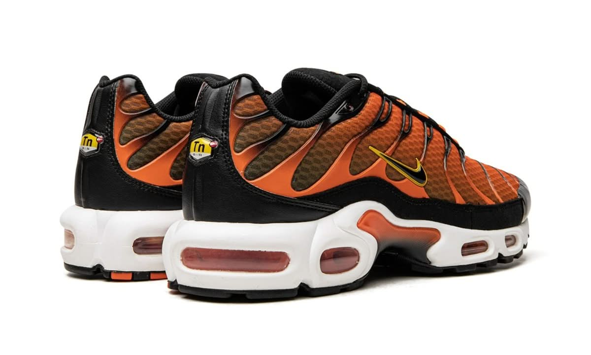 Air Max Plus Safety Orange Black - MNR Sneakers