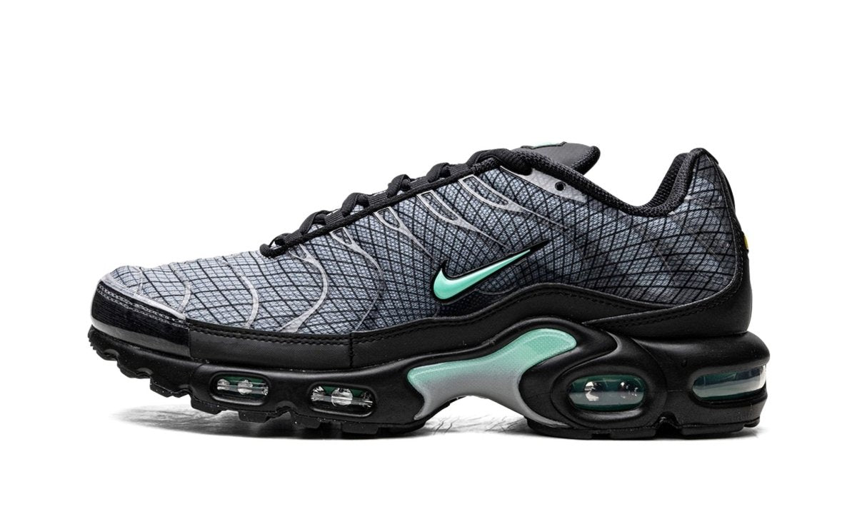 Air Max Plus Spirograph