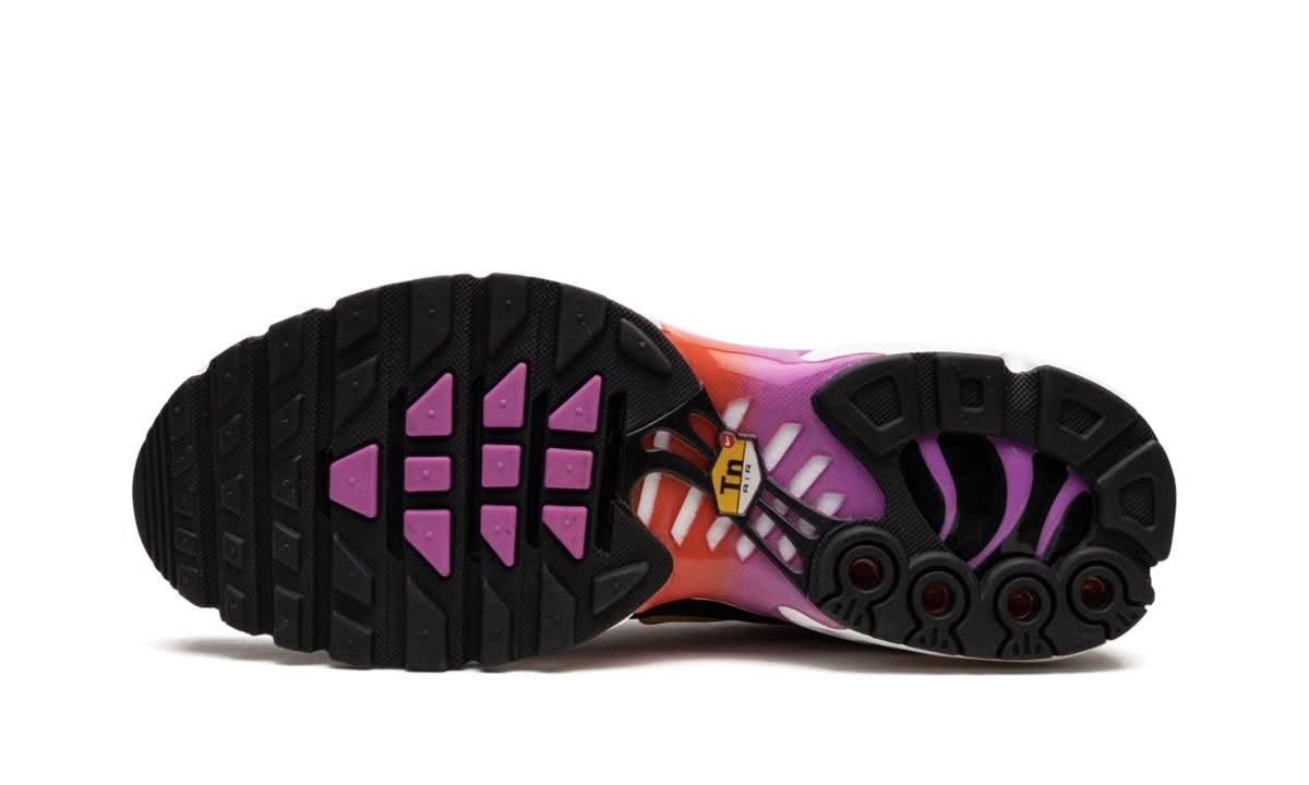 Air Max Plus White Red Magenta - MNR Sneakers