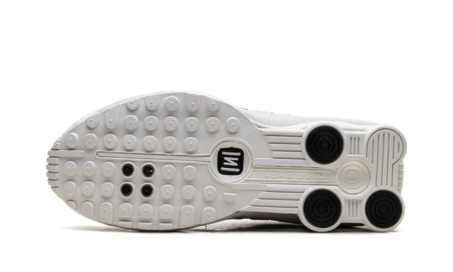 Shox R4 White Black Suede - HQ7739-100