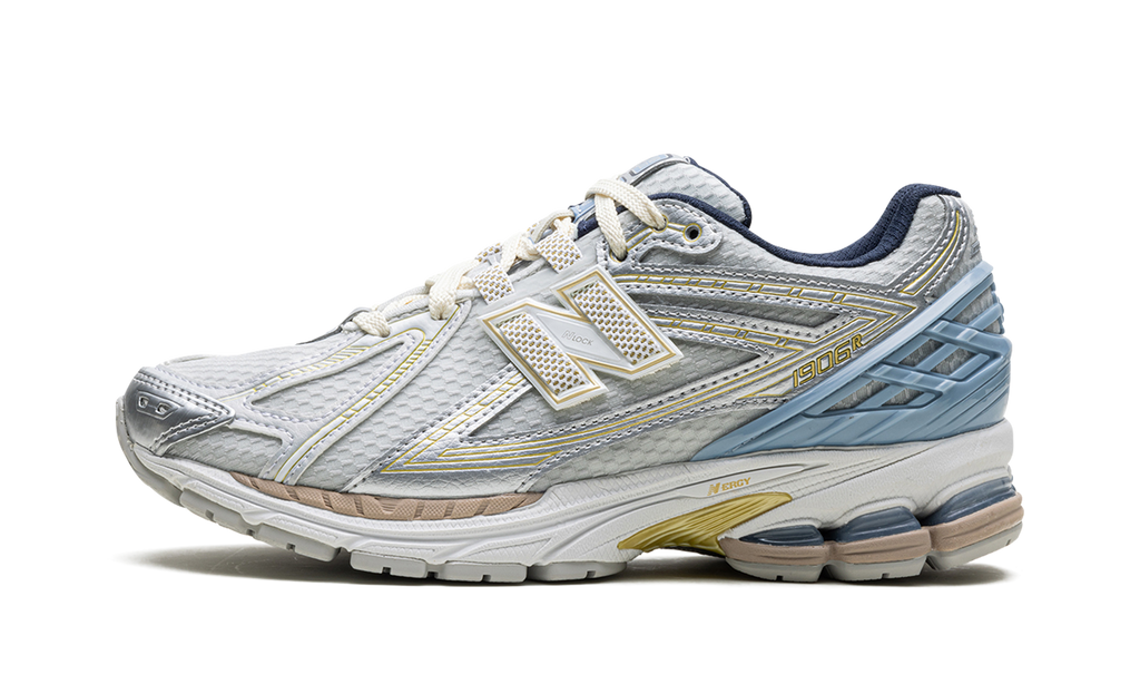 1906R Kith White Blue - M1906RKC