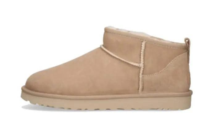 Classic Ultra Mini Boot Sand - MNR Sneakers