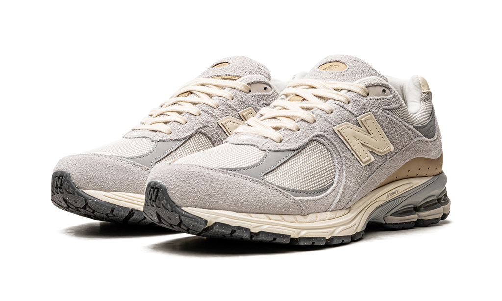 2002R Rain Cloud Angora