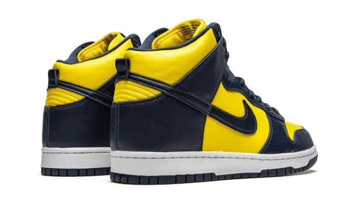 Dunk High Maize & Blue (Michigan) - MNR Sneakers