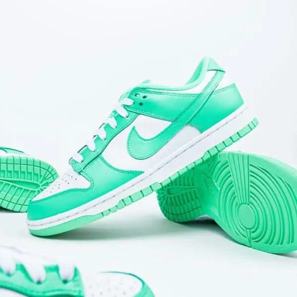 Dunk Low Green Glow - MNR Sneakers