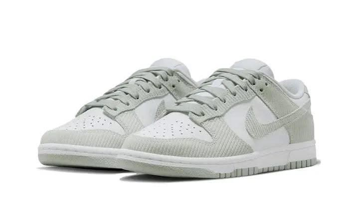 Dunk Low Grey Corduroy - MNR Sneakers