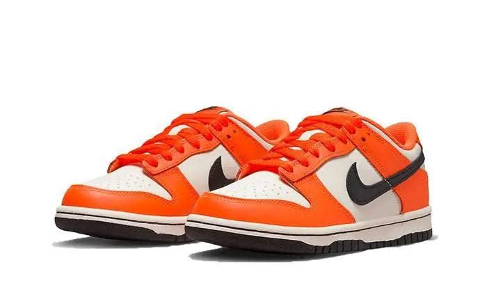 Dunk Low Halloween (2022) - MNR Sneakers