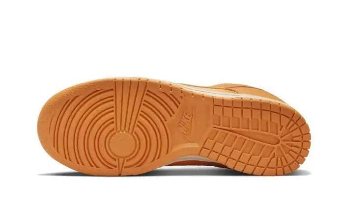 Dunk Low Magma Orange - MNR Sneakers