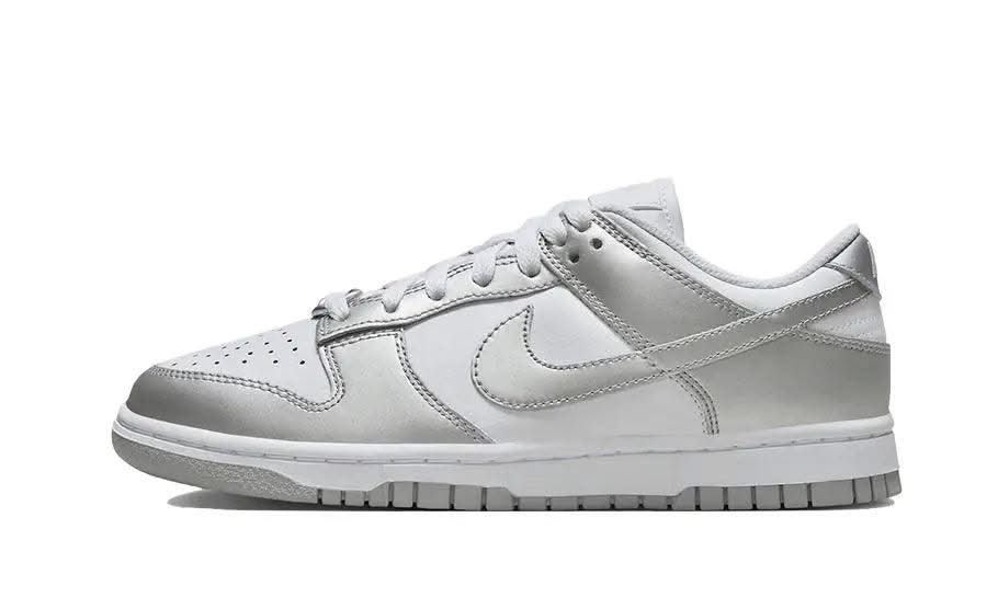 Dunk Low Metallic Silver - MNR Sneakers