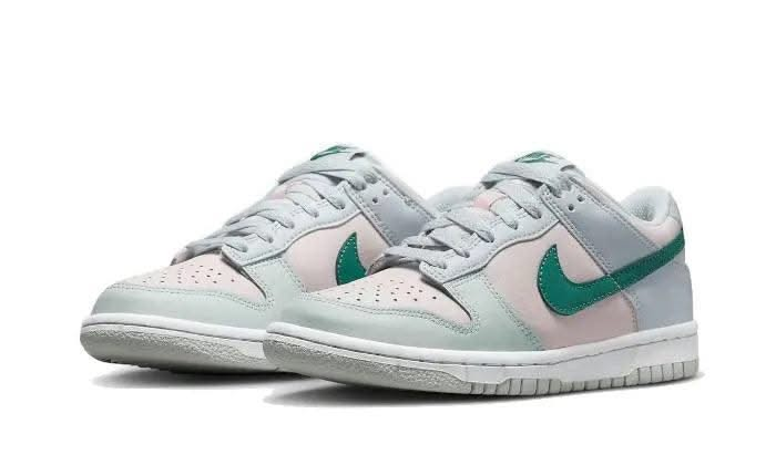 Dunk Low Mineral Teal - MNR Sneakers