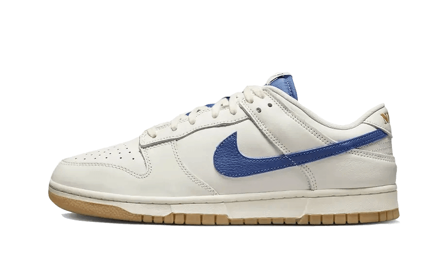 Dunk Low SE Sail Dark Marina Blue