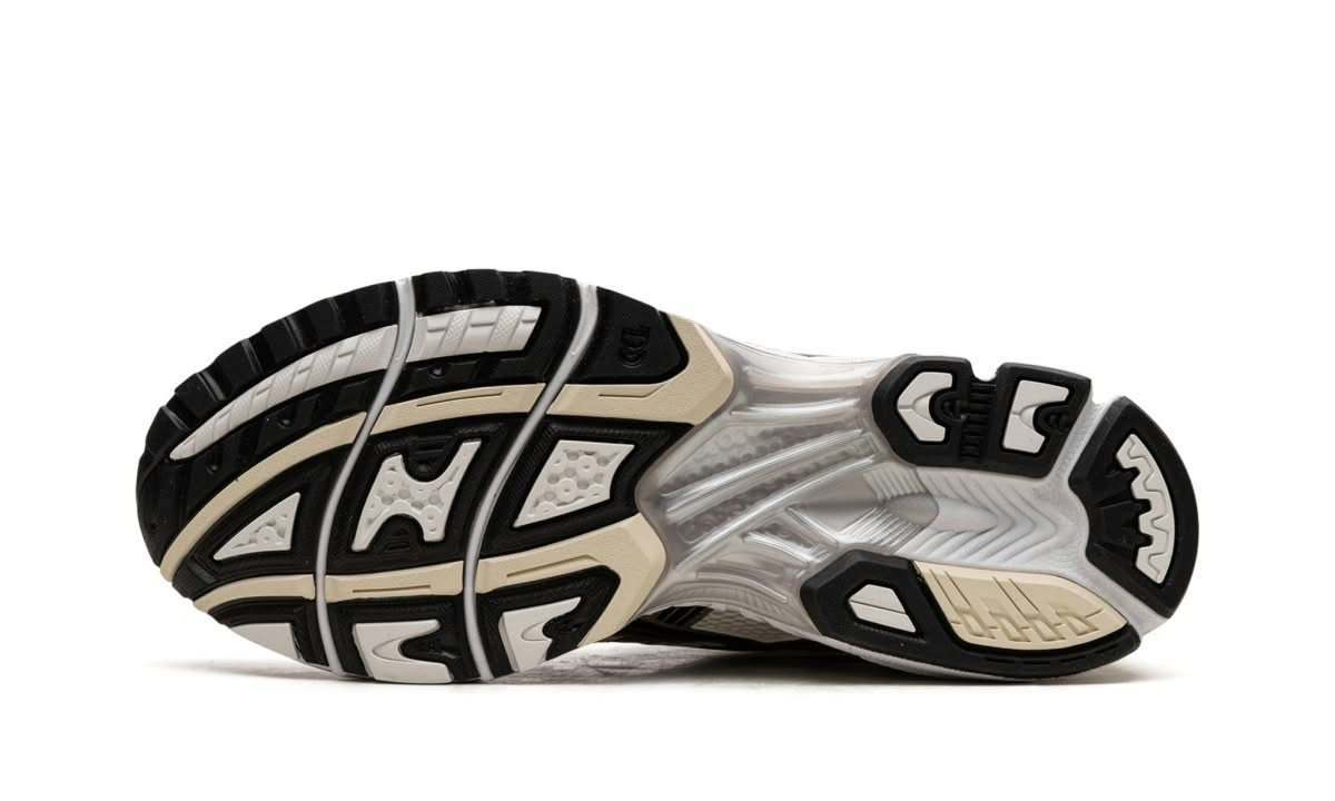 Gel-Kayano 14 Cream Black Metallic Plum - MNR Sneakers